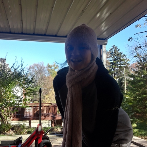 NWOT Charlie Paige Blush Pink SOFT Scarf & Hat - Picture 5 of 8